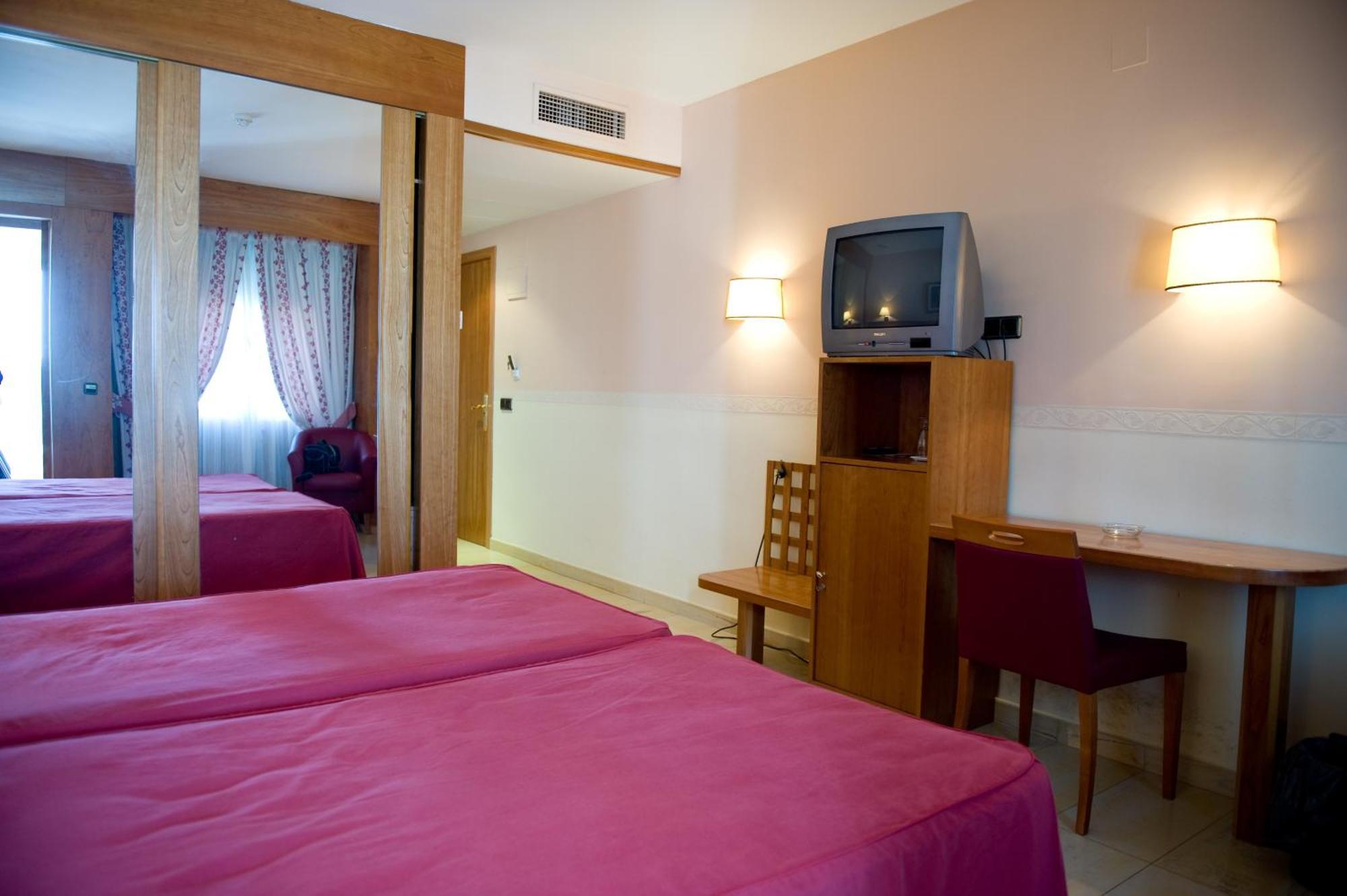 Hotel La Maruxina La Alameda de la Sagra Buitenkant foto